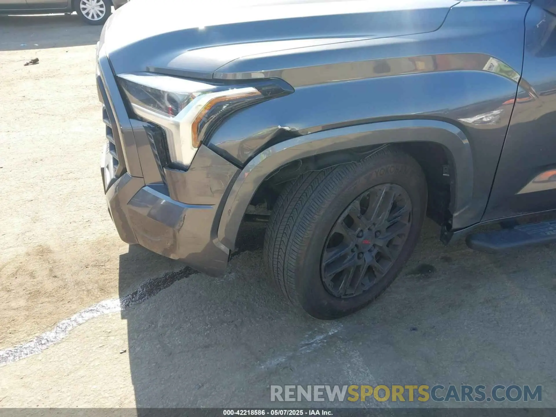 6 Photograph of a damaged car 5TFLA5DB9RX206764 TOYOTA TUNDRA 2024