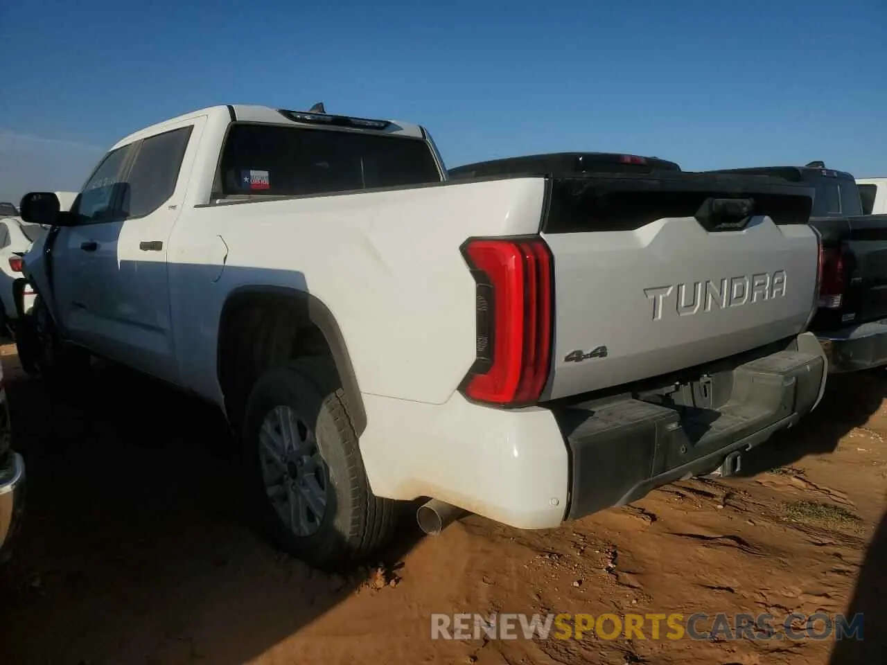 2 Photograph of a damaged car 5TFLA5EC1RX026640 TOYOTA TUNDRA 2024