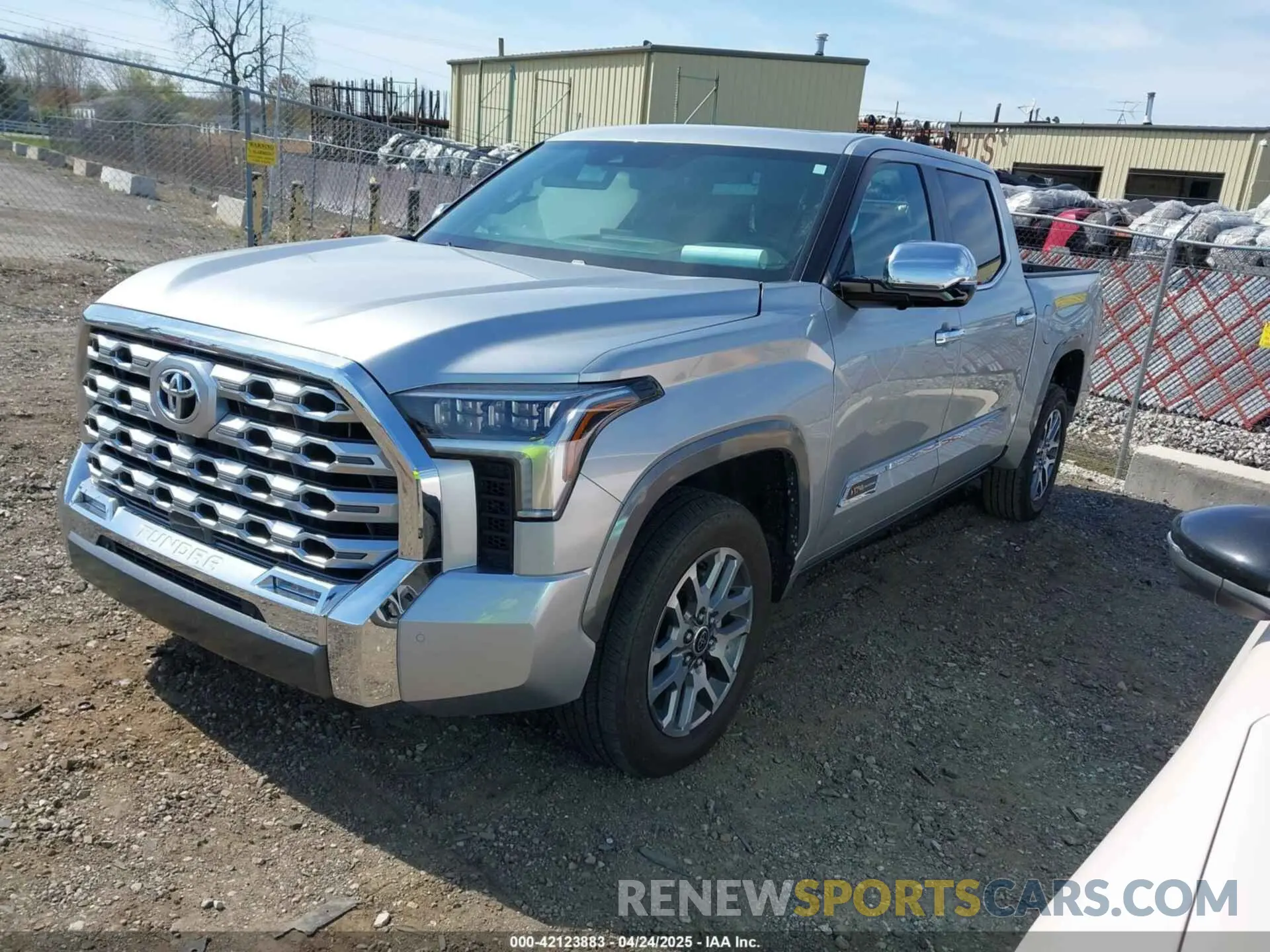 2 Photograph of a damaged car 5TFMA5DB4RX191529 TOYOTA TUNDRA 2024