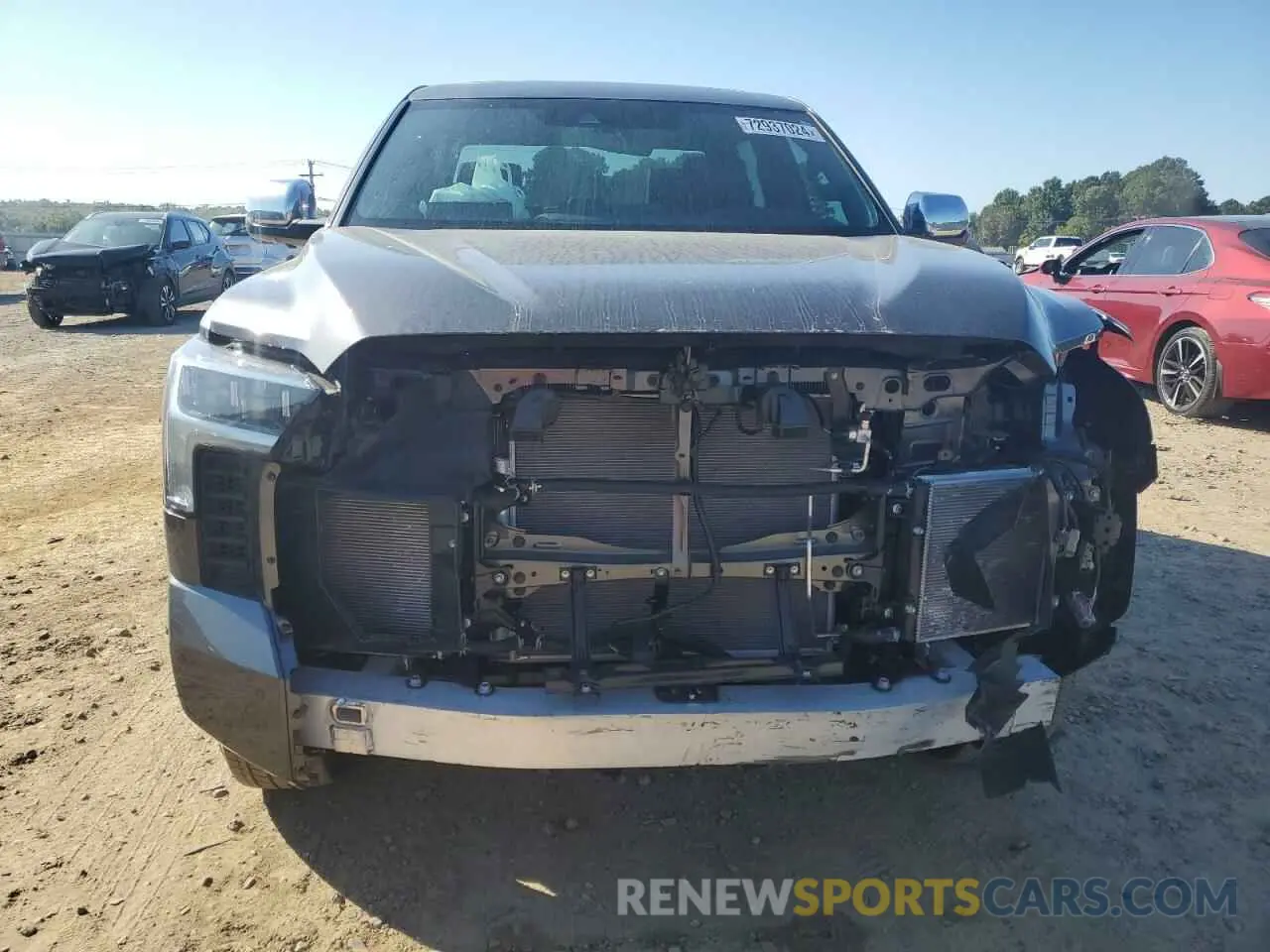 5 Photograph of a damaged car 5TFMA5DB7RX169475 TOYOTA TUNDRA 2024