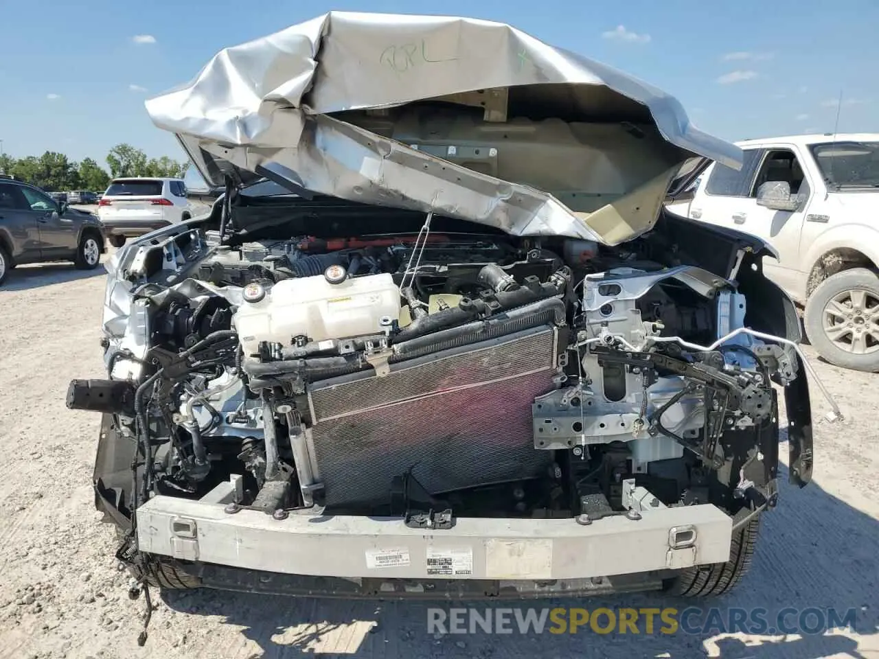 5 Photograph of a damaged car 5TFMC5DB4RX041074 TOYOTA TUNDRA 2024
