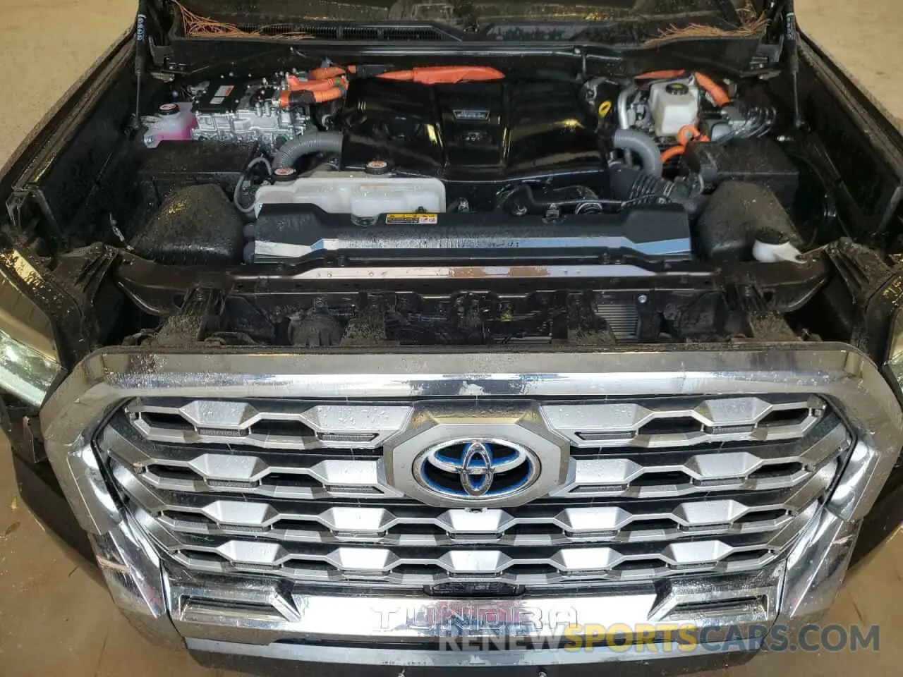 11 Photograph of a damaged car 5TFMC5DB6RX068244 TOYOTA TUNDRA 2024