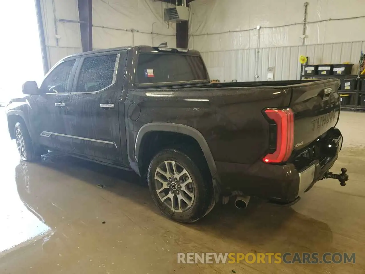 2 Photograph of a damaged car 5TFMC5DB6RX068244 TOYOTA TUNDRA 2024