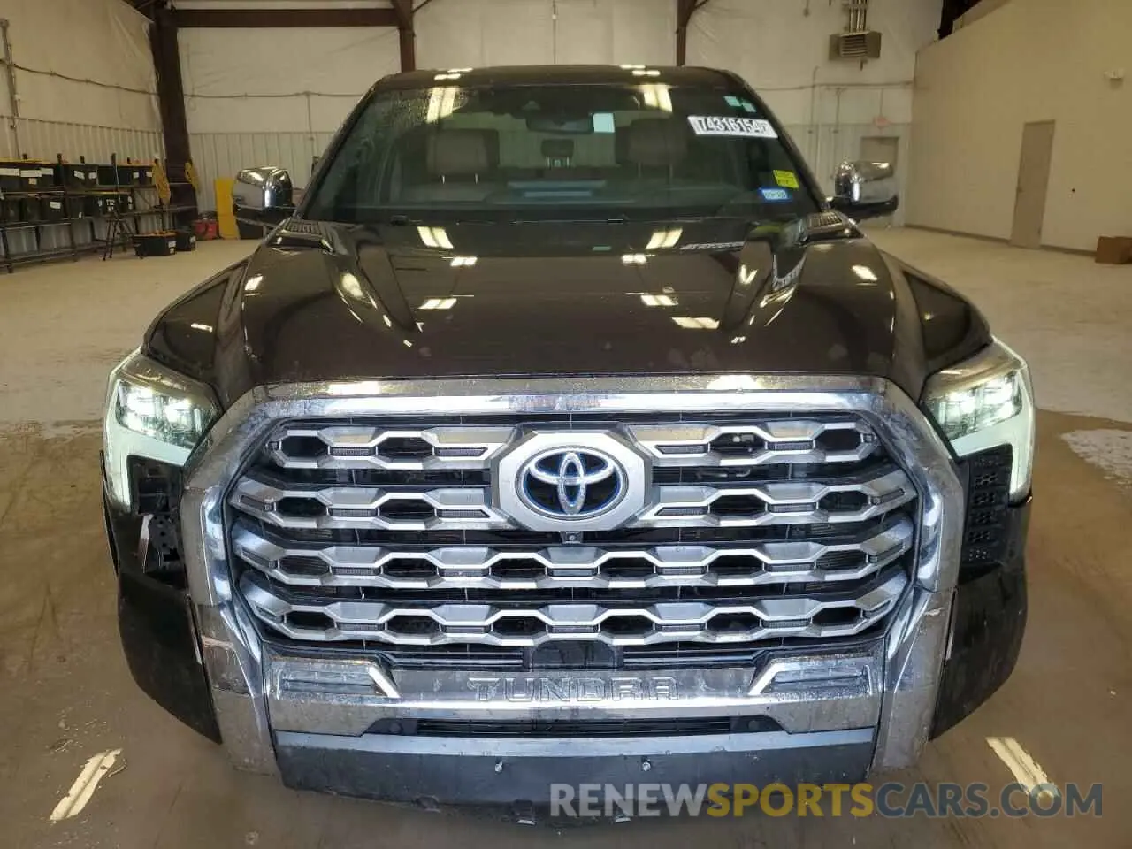 5 Photograph of a damaged car 5TFMC5DB6RX068244 TOYOTA TUNDRA 2024