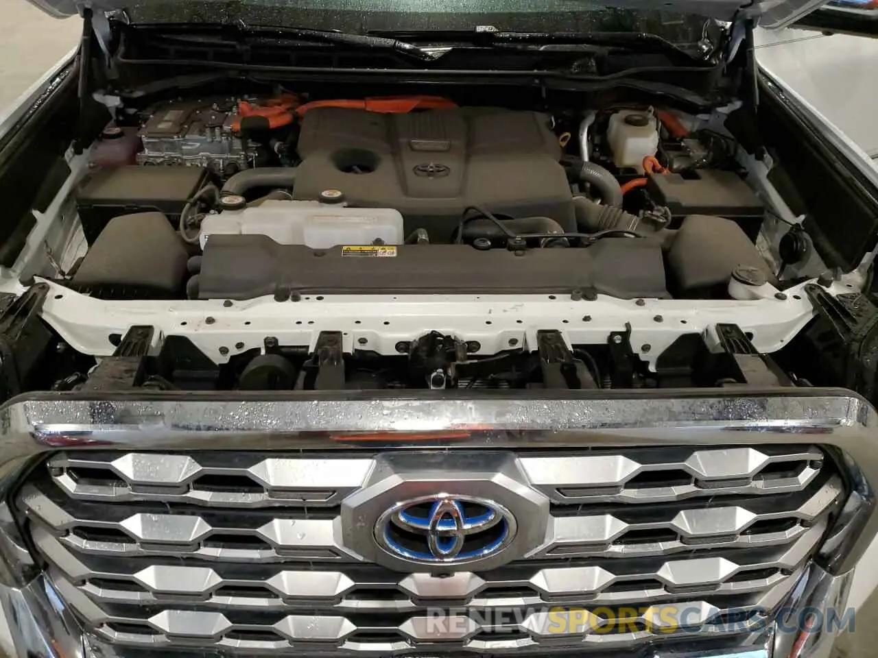 11 Photograph of a damaged car 5TFMC5EC3RX007473 TOYOTA TUNDRA 2024