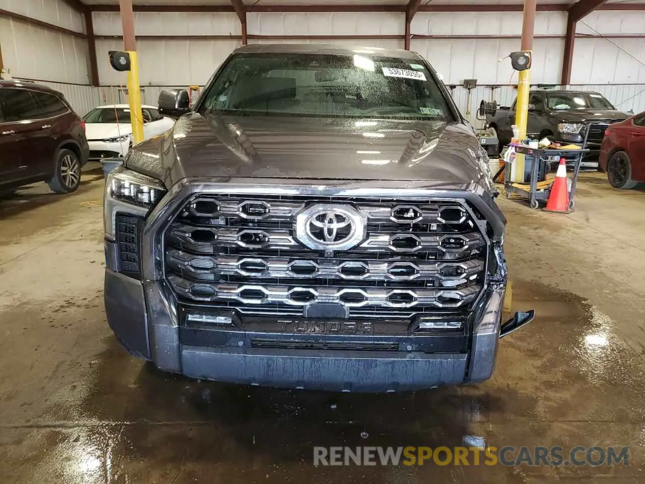 5 Photograph of a damaged car 5TFNA5DB6RX164532 TOYOTA TUNDRA 2024
