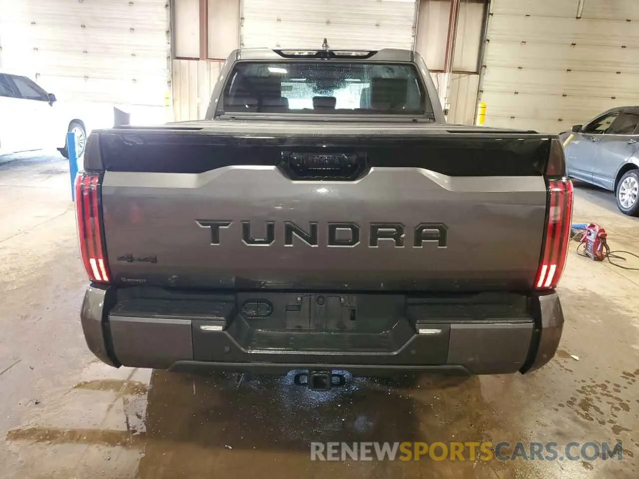 6 Photograph of a damaged car 5TFNA5DB6RX164532 TOYOTA TUNDRA 2024