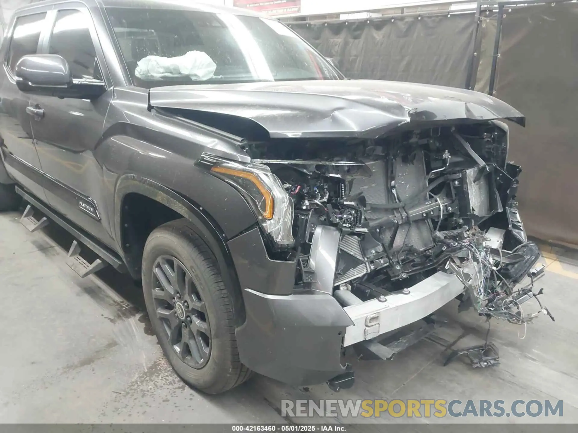 6 Photograph of a damaged car 5TFNA5DB6RX208688 TOYOTA TUNDRA 2024