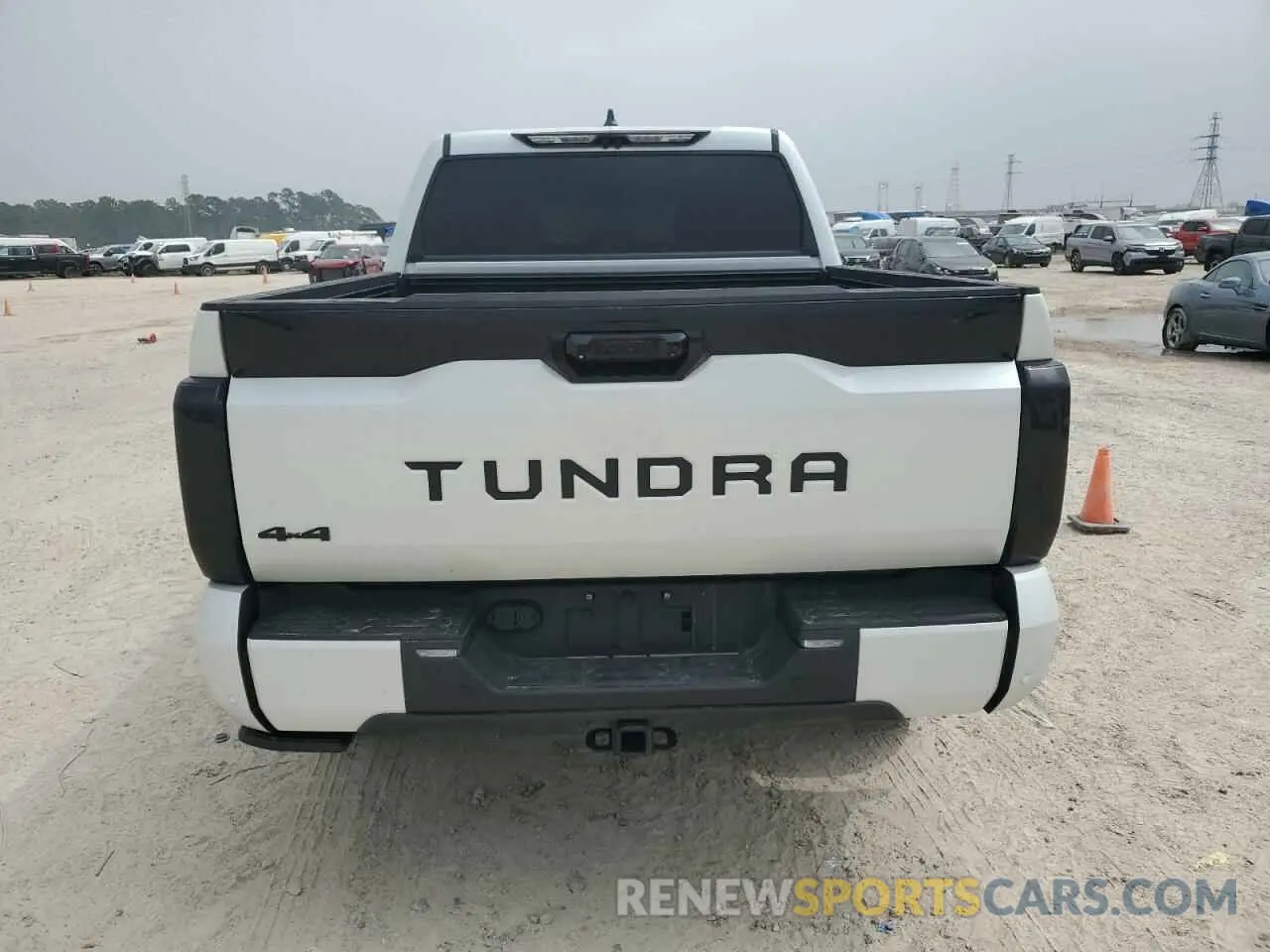 6 Photograph of a damaged car 5TFNA5DBXRX232119 TOYOTA TUNDRA 2024
