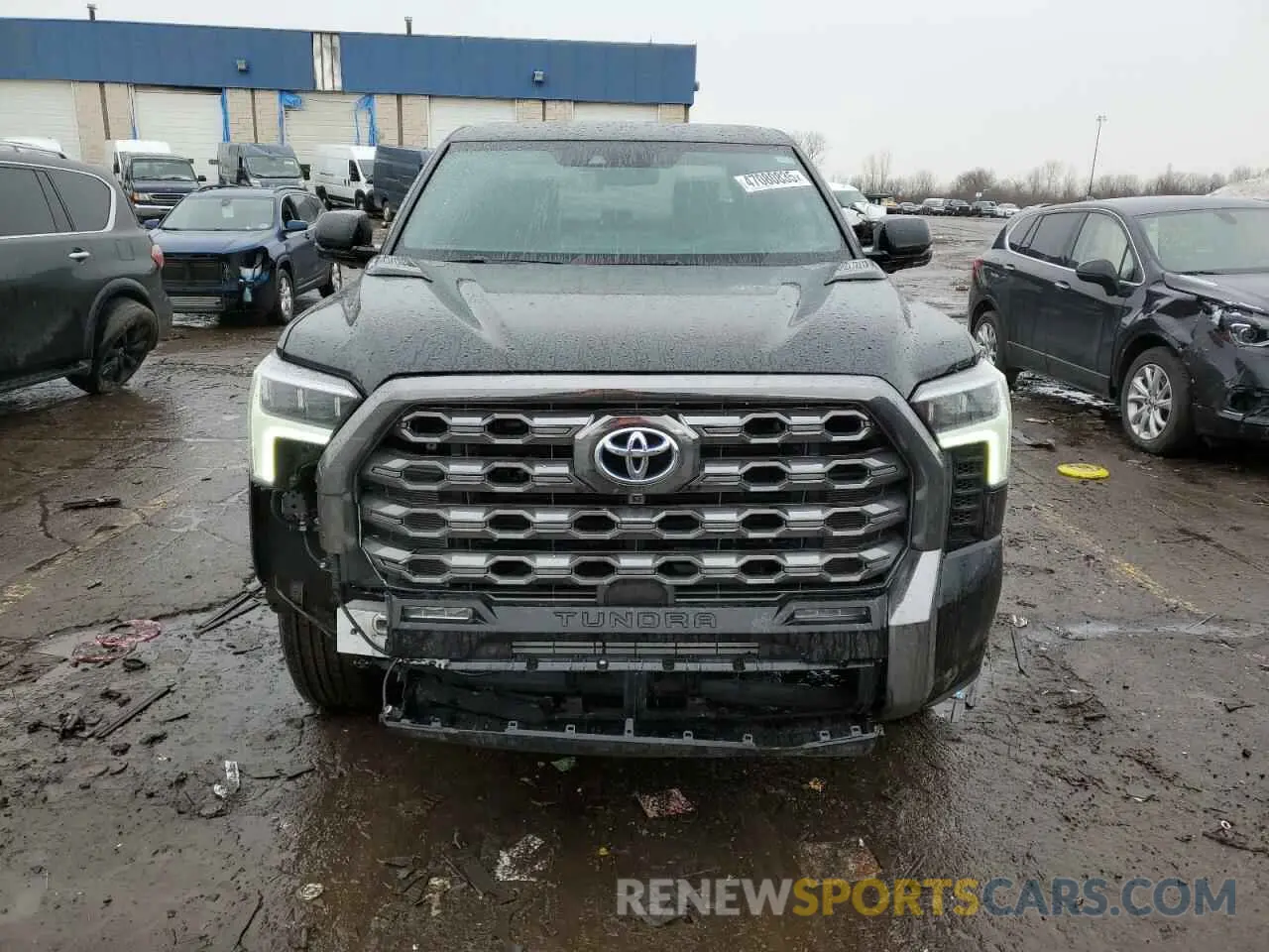 5 Photograph of a damaged car 5TFNC5DB3RX074359 TOYOTA TUNDRA 2024