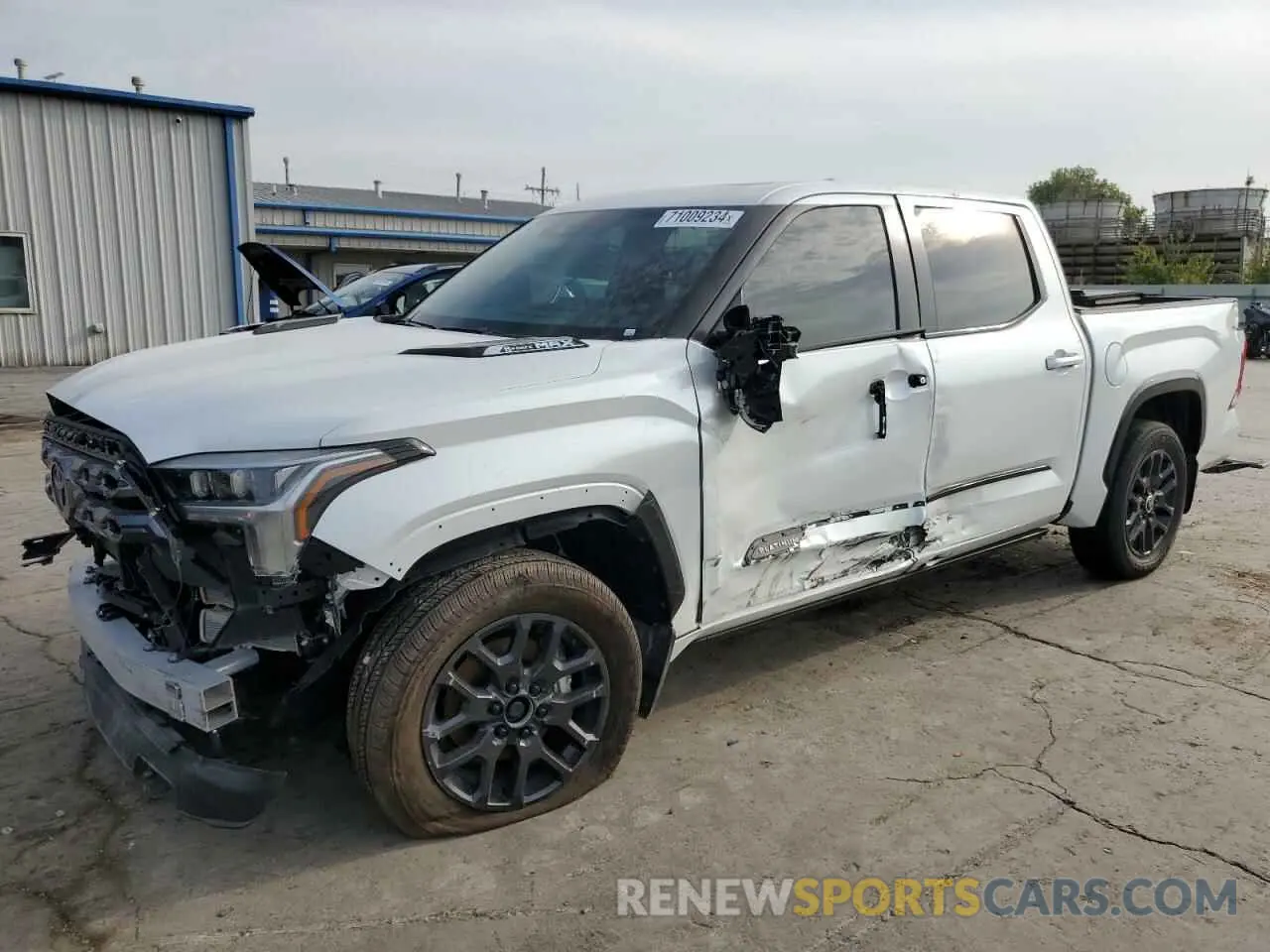 1 Photograph of a damaged car 5TFNC5DB7RX075319 TOYOTA TUNDRA 2024