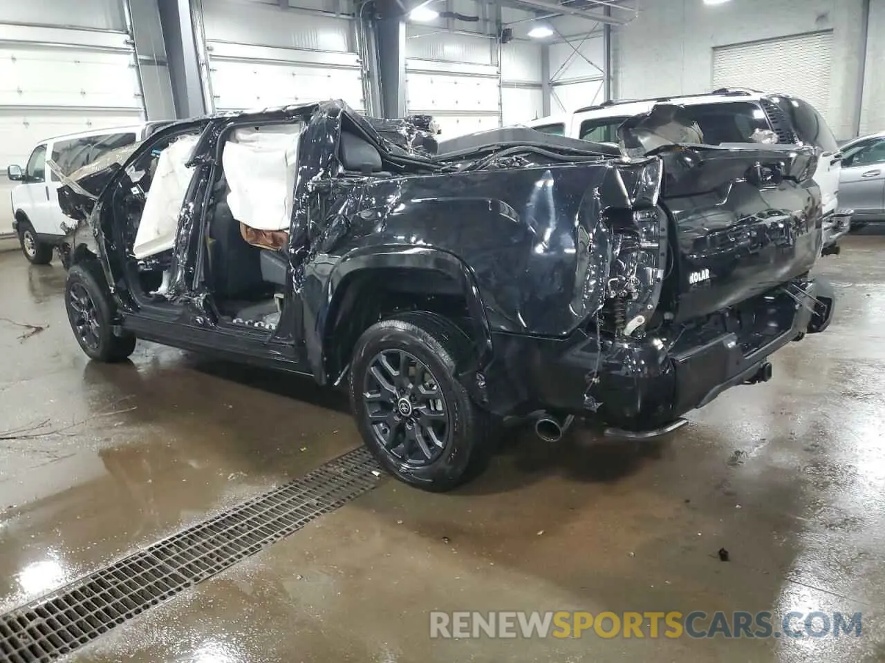 2 Photograph of a damaged car 5TFNC5DBXRX066808 TOYOTA TUNDRA 2024
