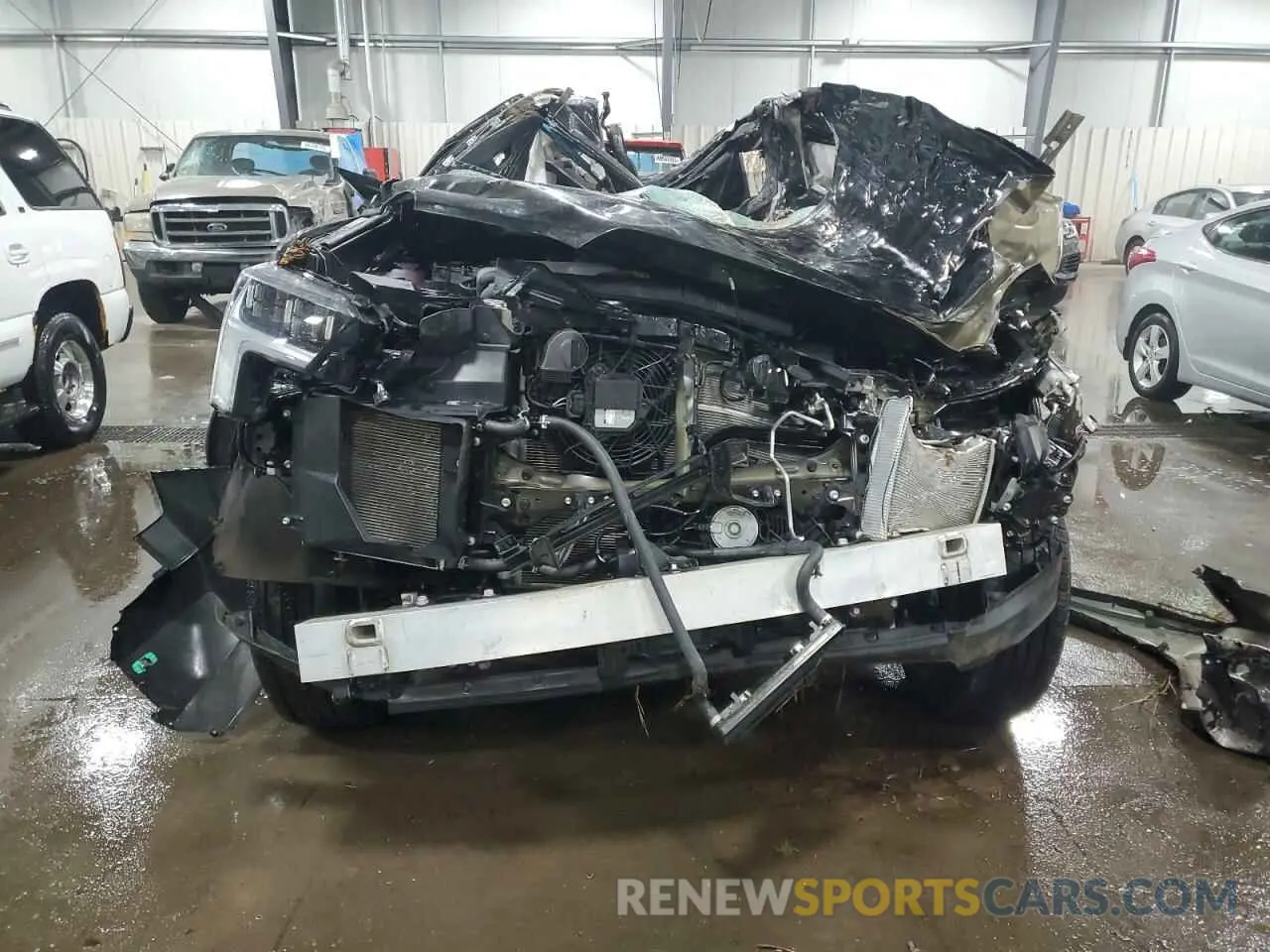 5 Photograph of a damaged car 5TFNC5DBXRX066808 TOYOTA TUNDRA 2024