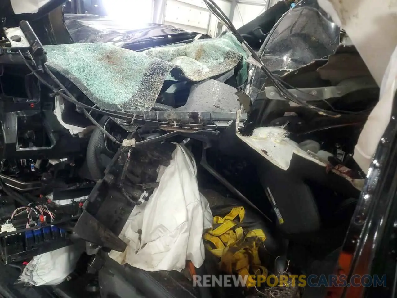 9 Photograph of a damaged car 5TFNC5DBXRX066808 TOYOTA TUNDRA 2024