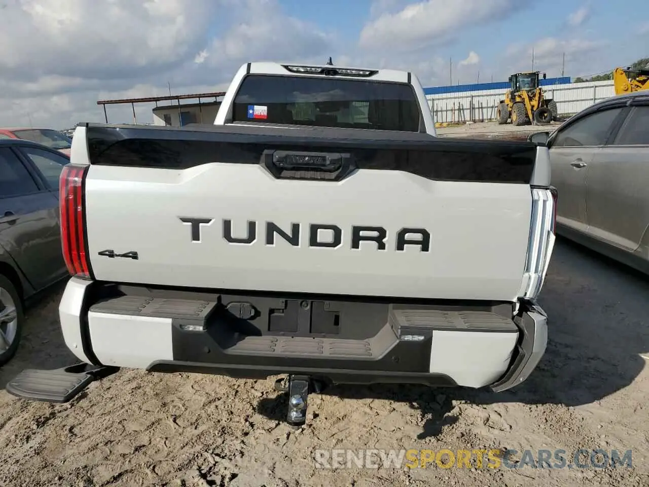 6 Photograph of a damaged car 5TFNC5EC4RX006949 TOYOTA TUNDRA 2024