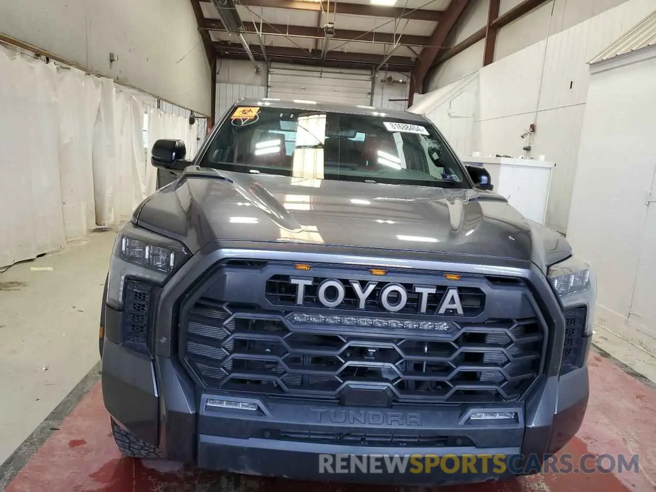 5 Photograph of a damaged car 5TFPC5DB0RX054157 TOYOTA TUNDRA 2024