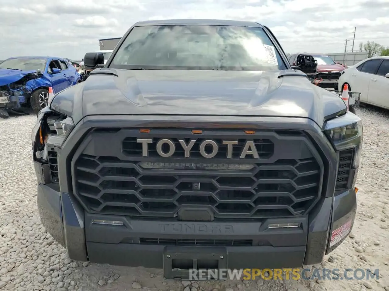 5 Photograph of a damaged car 5TFPC5DBXRX052870 TOYOTA TUNDRA 2024