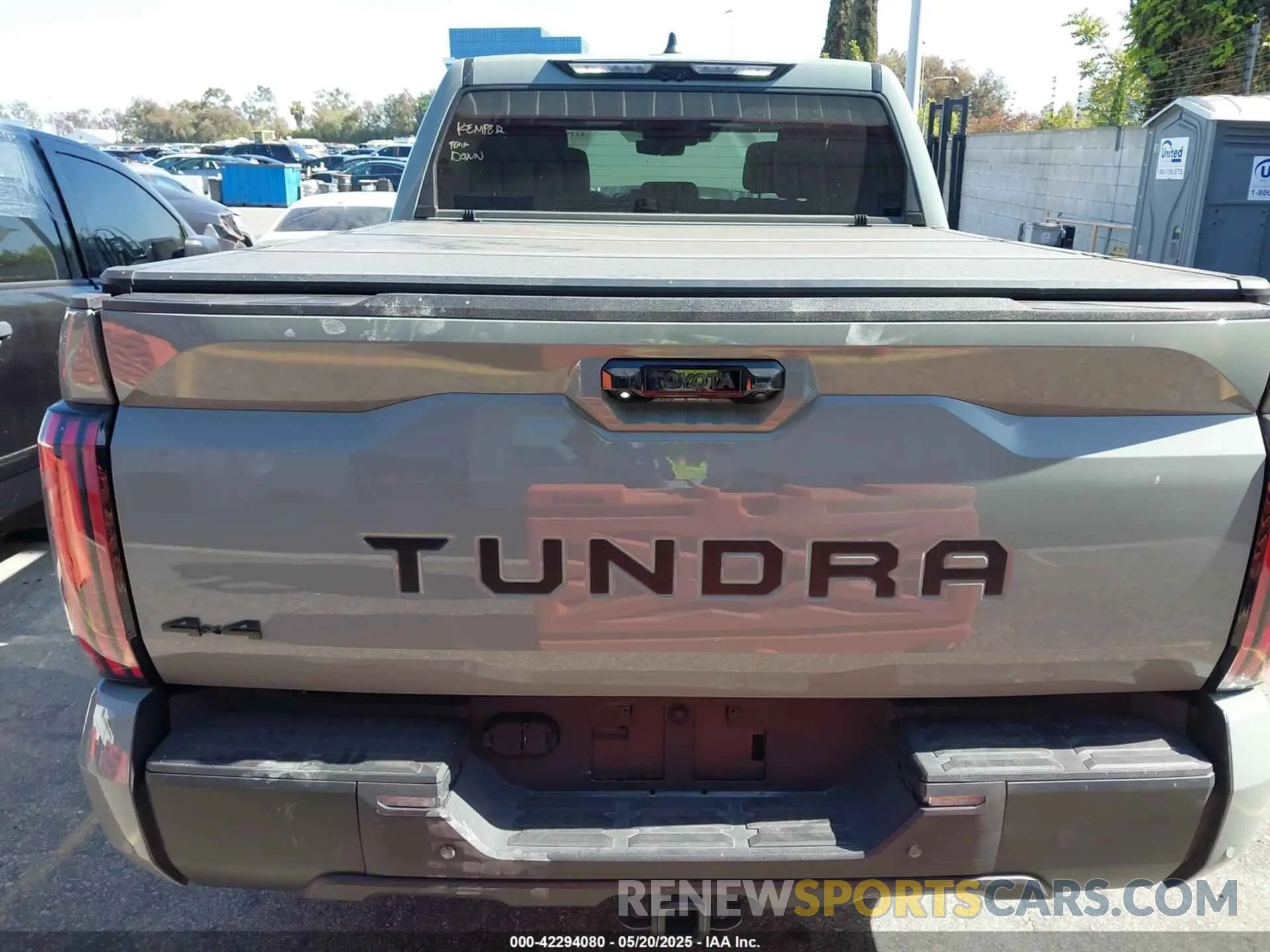 19 Photograph of a damaged car 5TFWA5DB1RX161817 TOYOTA TUNDRA 2024