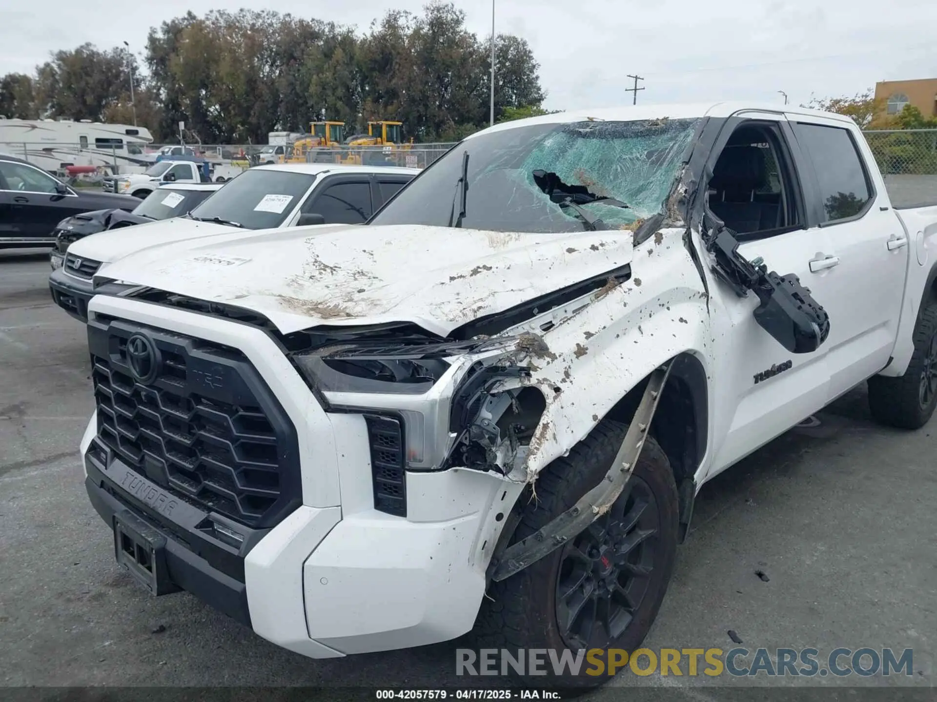 6 Photograph of a damaged car 5TFWA5DB2RX156299 TOYOTA TUNDRA 2024