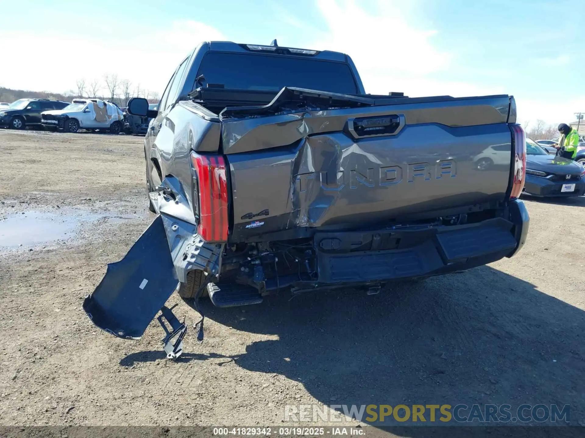 17 Photograph of a damaged car 5TFWA5DB2RX185625 TOYOTA TUNDRA 2024
