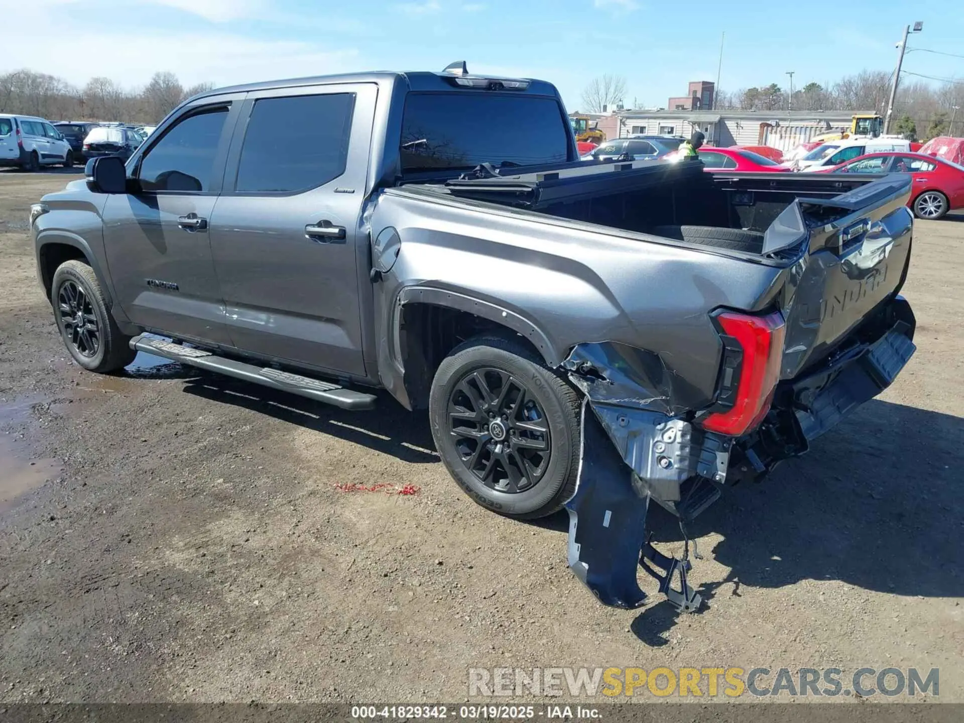 3 Photograph of a damaged car 5TFWA5DB2RX185625 TOYOTA TUNDRA 2024