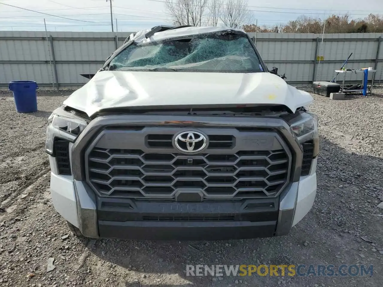 5 Photograph of a damaged car 5TFWA5DB4RX173380 TOYOTA TUNDRA 2024
