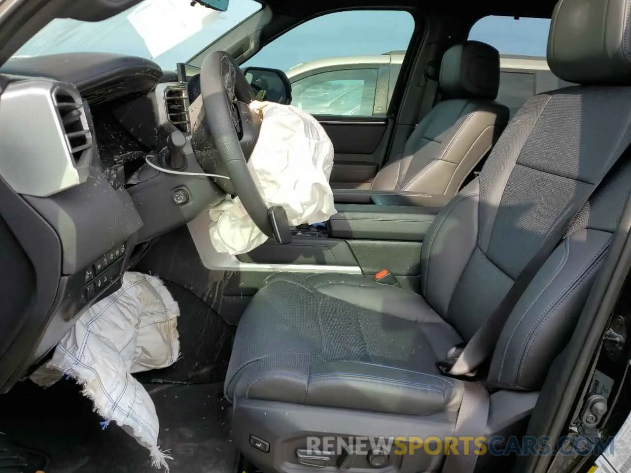 7 Photograph of a damaged car 5TFWA5DB7RX182672 TOYOTA TUNDRA 2024