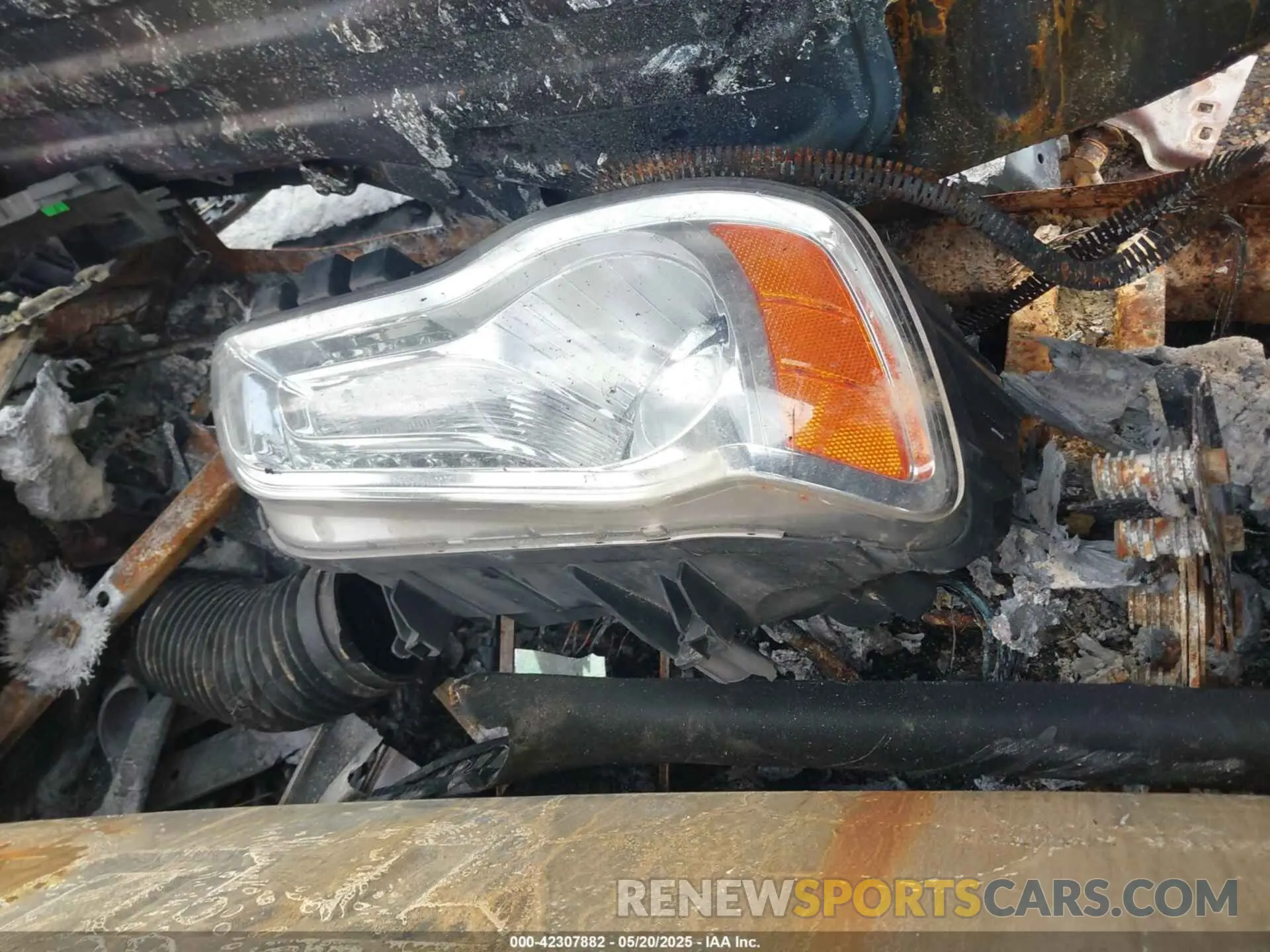 12 Photograph of a damaged car 5TFWA5DB9RX232262 TOYOTA TUNDRA 2024