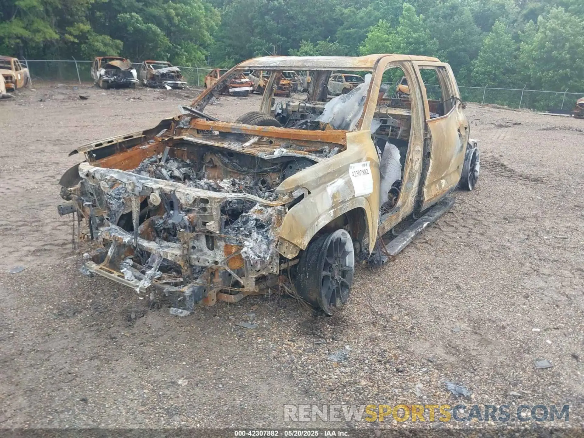 2 Photograph of a damaged car 5TFWA5DB9RX232262 TOYOTA TUNDRA 2024