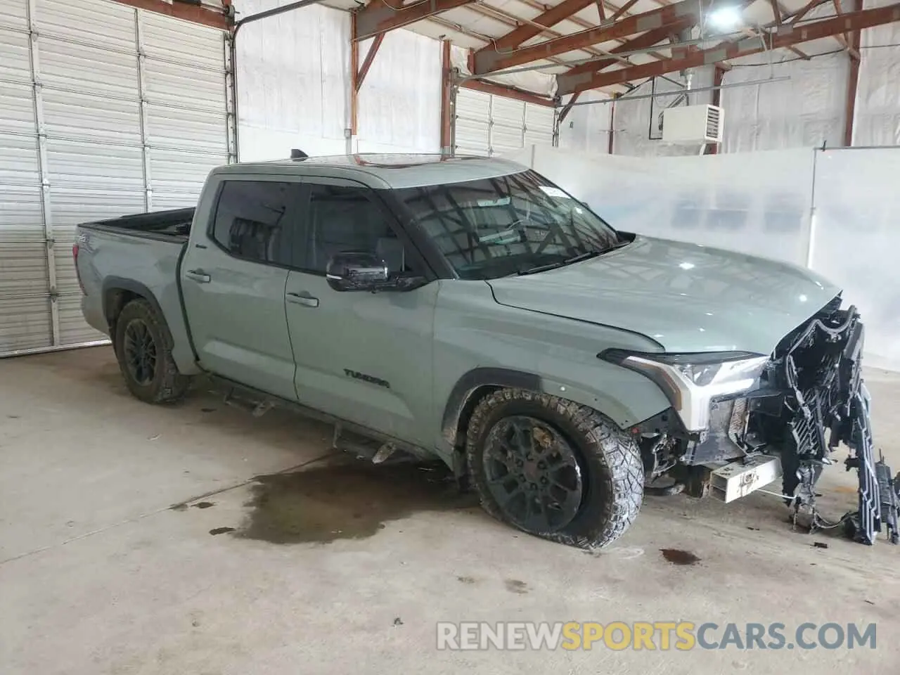 4 Photograph of a damaged car 5TFWA5DBXRX170418 TOYOTA TUNDRA 2024