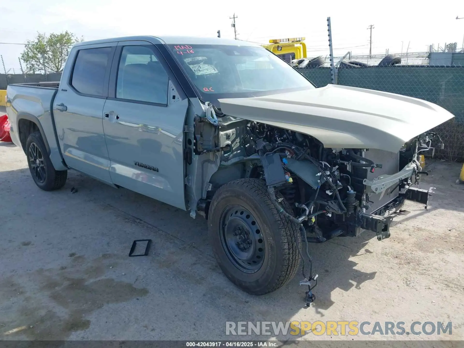 1 Photograph of a damaged car 5TFWA5DBXRX200498 TOYOTA TUNDRA 2024