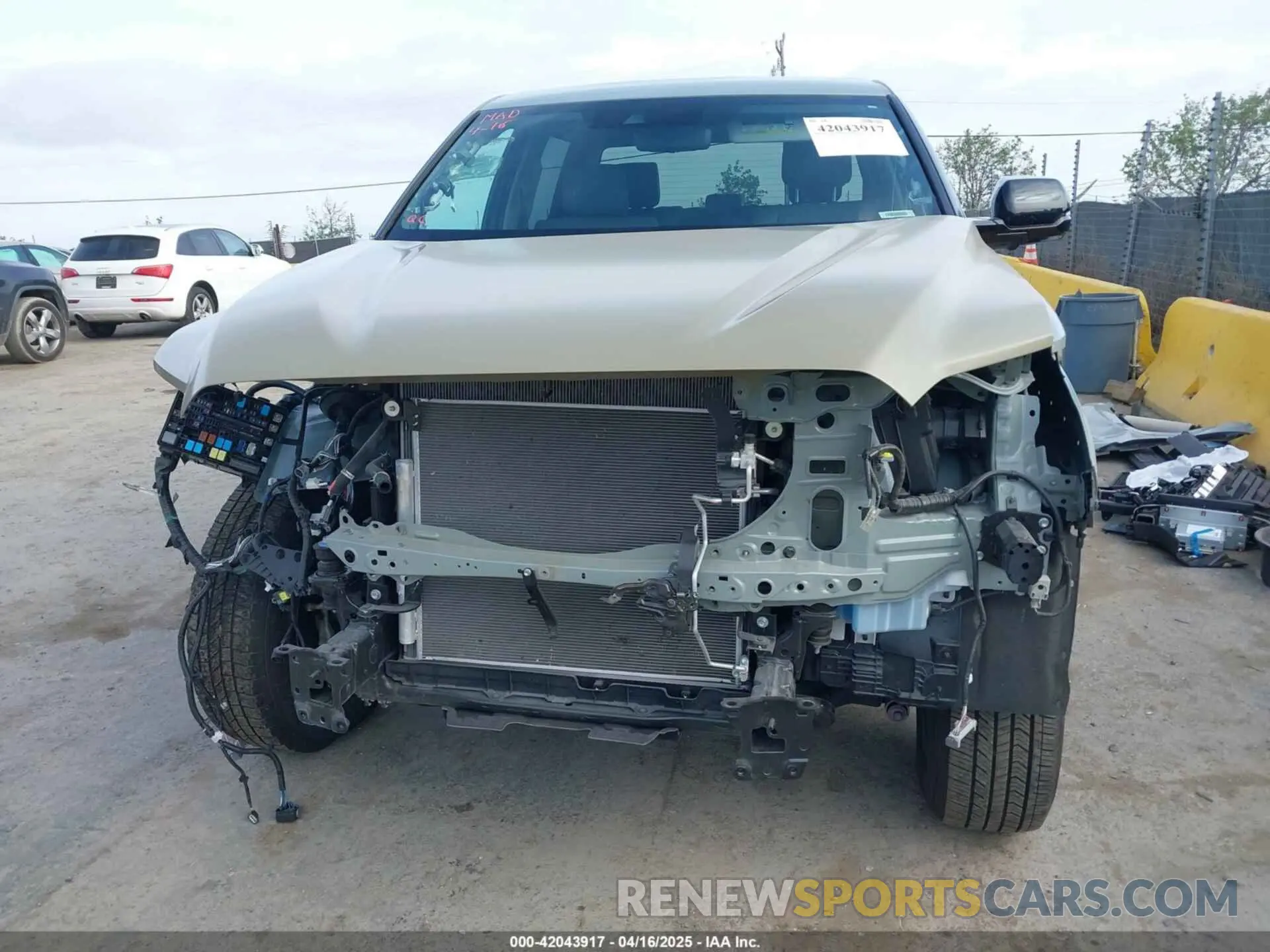 18 Photograph of a damaged car 5TFWA5DBXRX200498 TOYOTA TUNDRA 2024