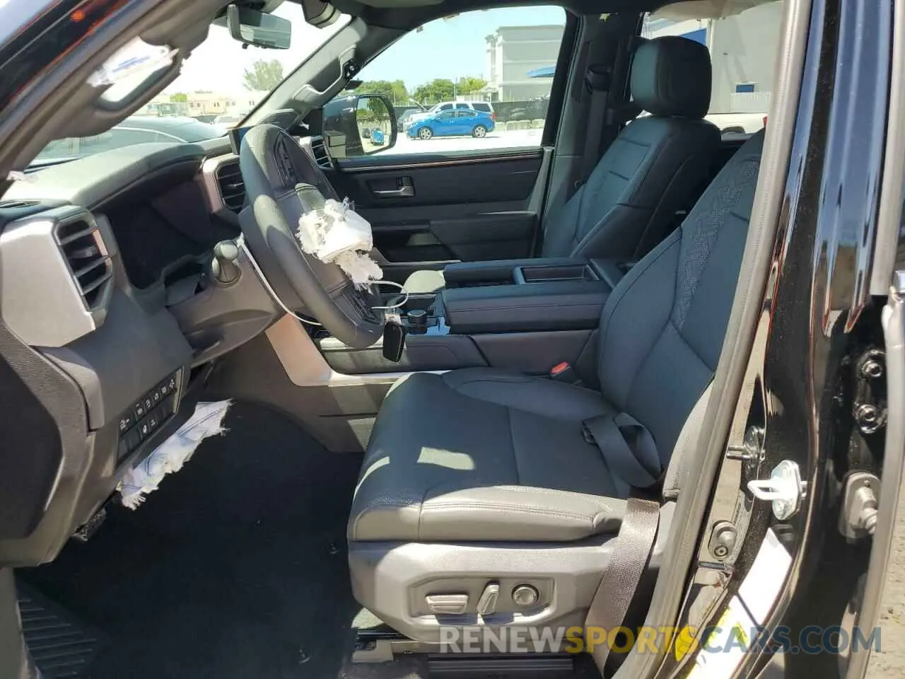 7 Photograph of a damaged car 5TFJA5BC0SX003559 TOYOTA TUNDRA 2025