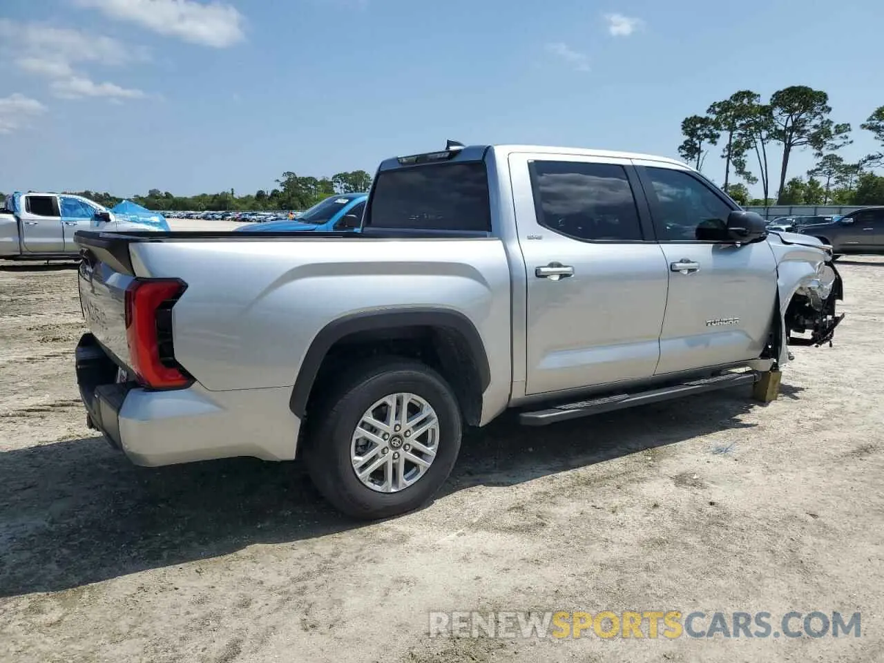 3 Photograph of a damaged car 5TFLA5AB6SX043324 TOYOTA TUNDRA 2025