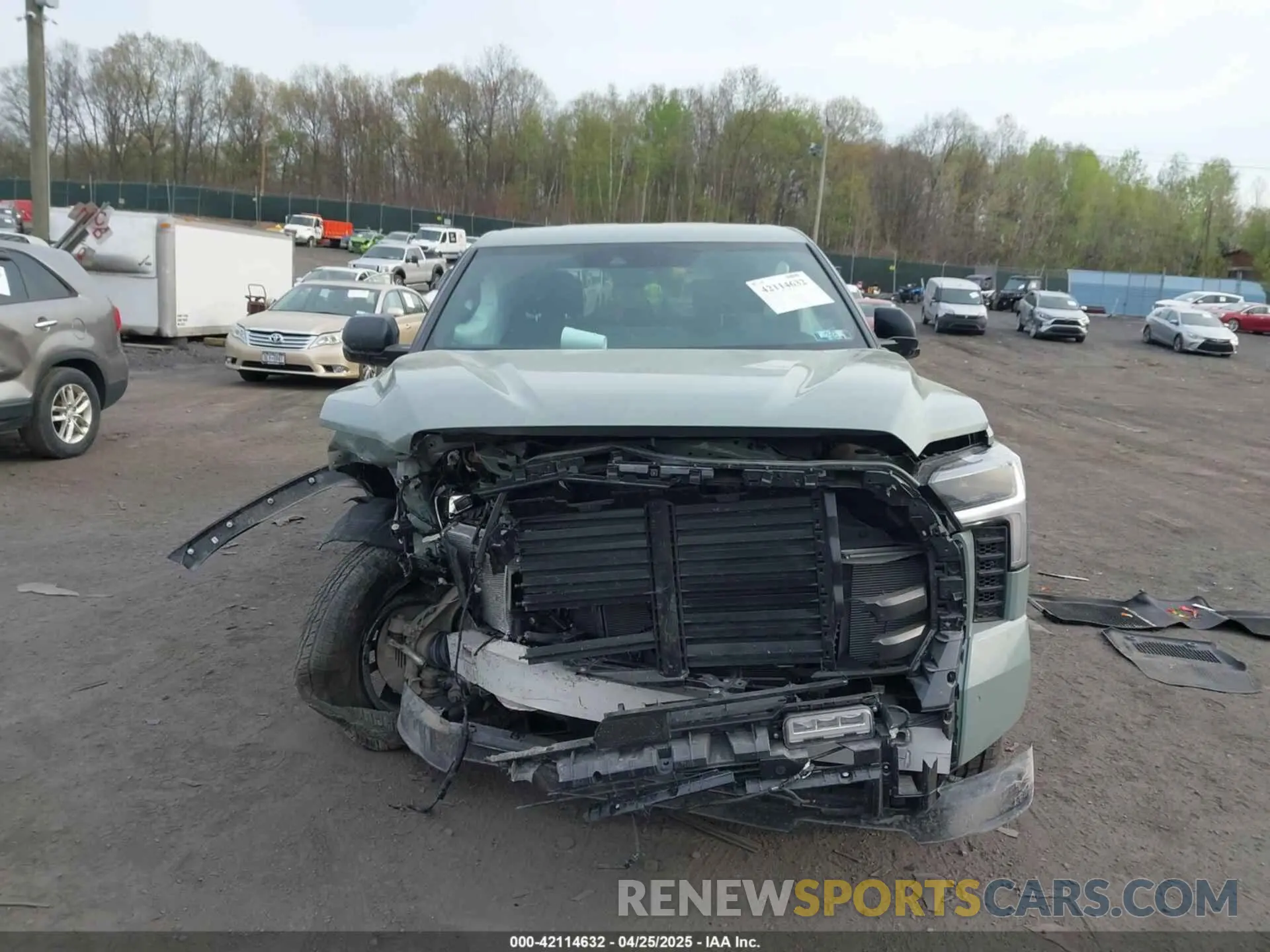 12 Photograph of a damaged car 5TFLA5DB0SX253526 TOYOTA TUNDRA 2025