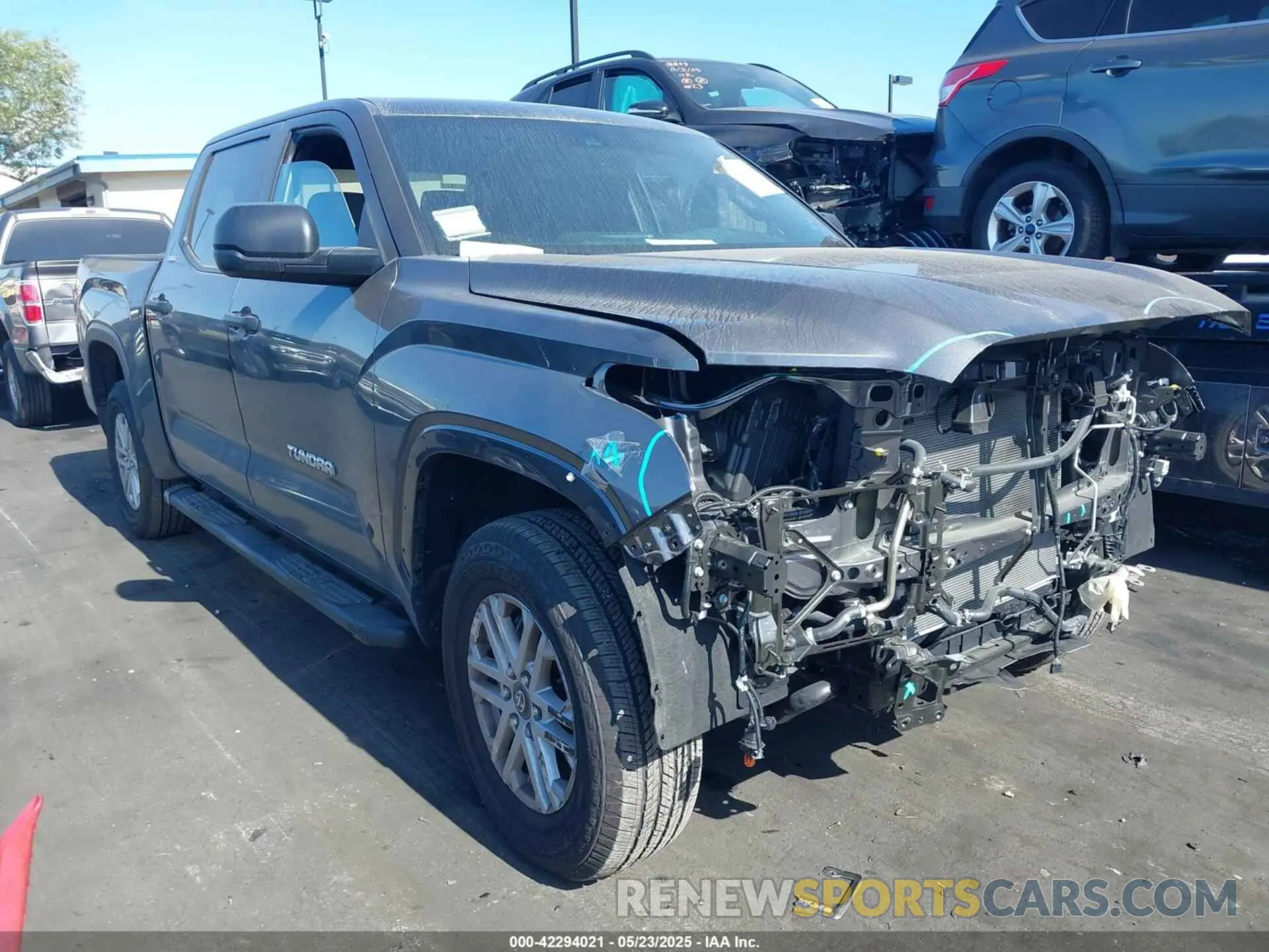 1 Photograph of a damaged car 5TFLA5DB1SX263126 TOYOTA TUNDRA 2025