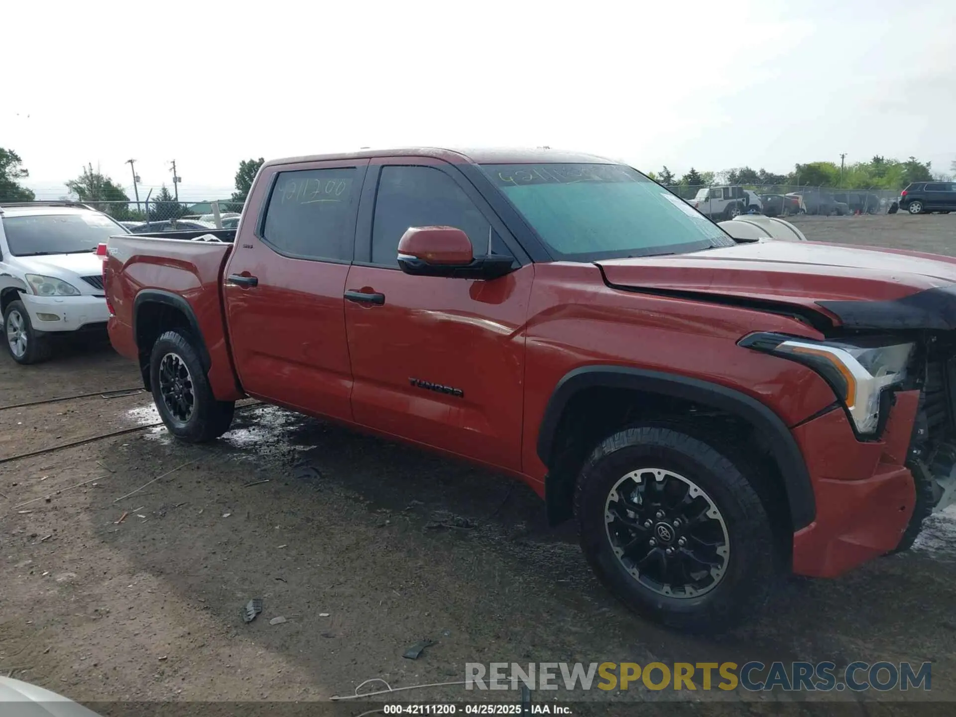 13 Photograph of a damaged car 5TFLA5DB3SX238597 TOYOTA TUNDRA 2025