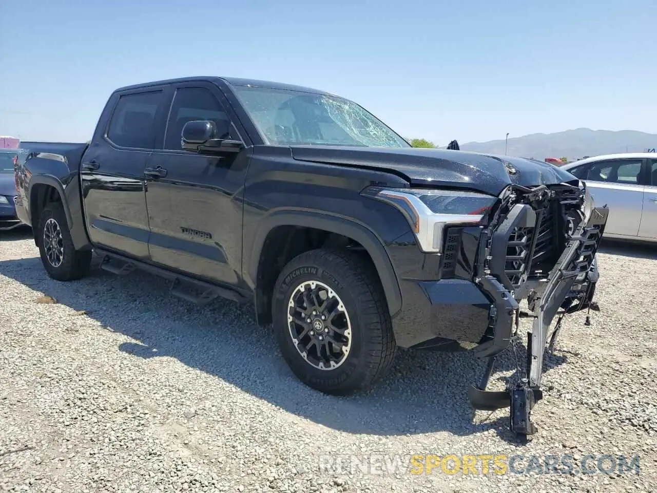 4 Photograph of a damaged car 5TFLA5DB3SX258011 TOYOTA TUNDRA 2025