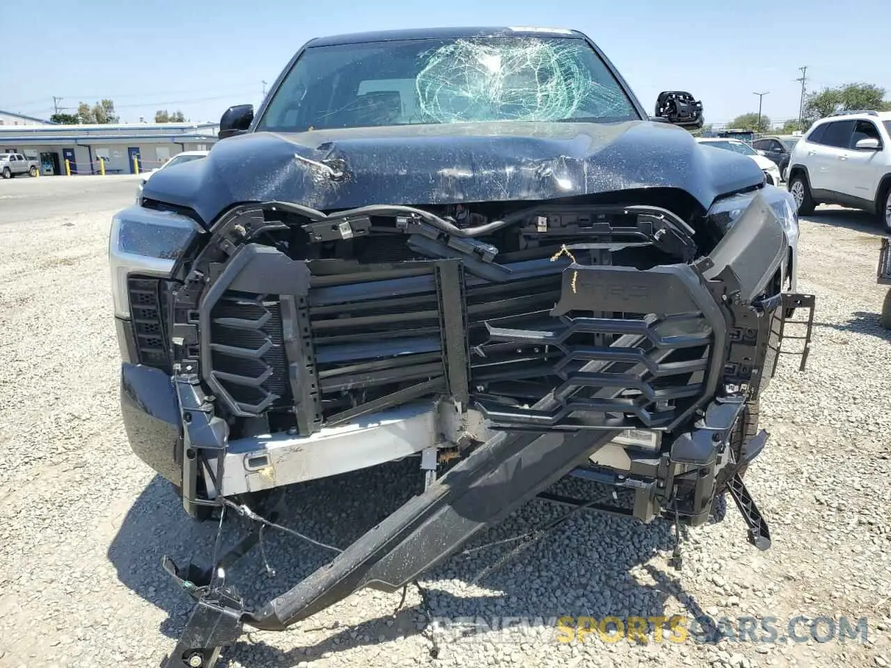 5 Photograph of a damaged car 5TFLA5DB3SX258011 TOYOTA TUNDRA 2025