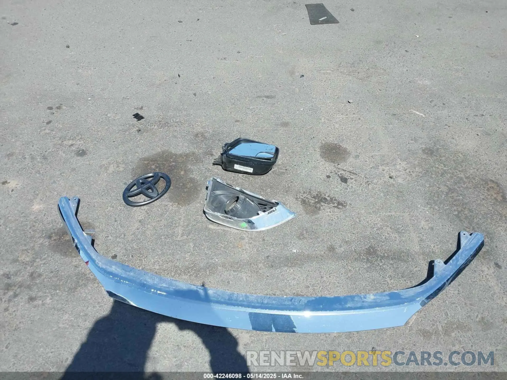 12 Photograph of a damaged car 5TFLA5DB5SX297358 TOYOTA TUNDRA 2025