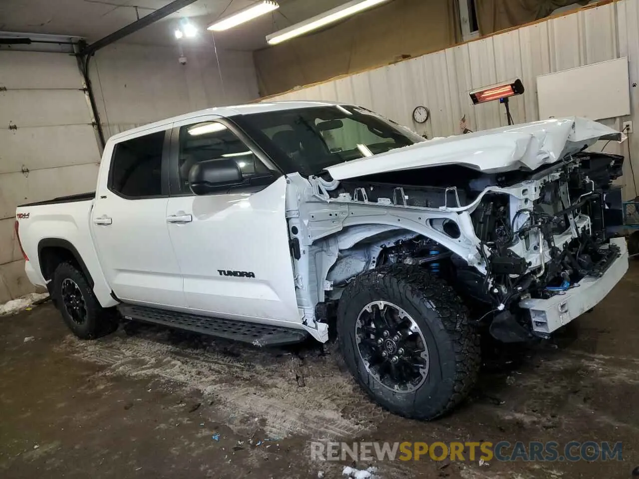 4 Photograph of a damaged car 5TFLA5DB8SX243567 TOYOTA TUNDRA 2025