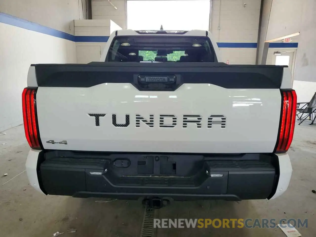 6 Photograph of a damaged car 5TFLA5DB8SX271689 TOYOTA TUNDRA 2025