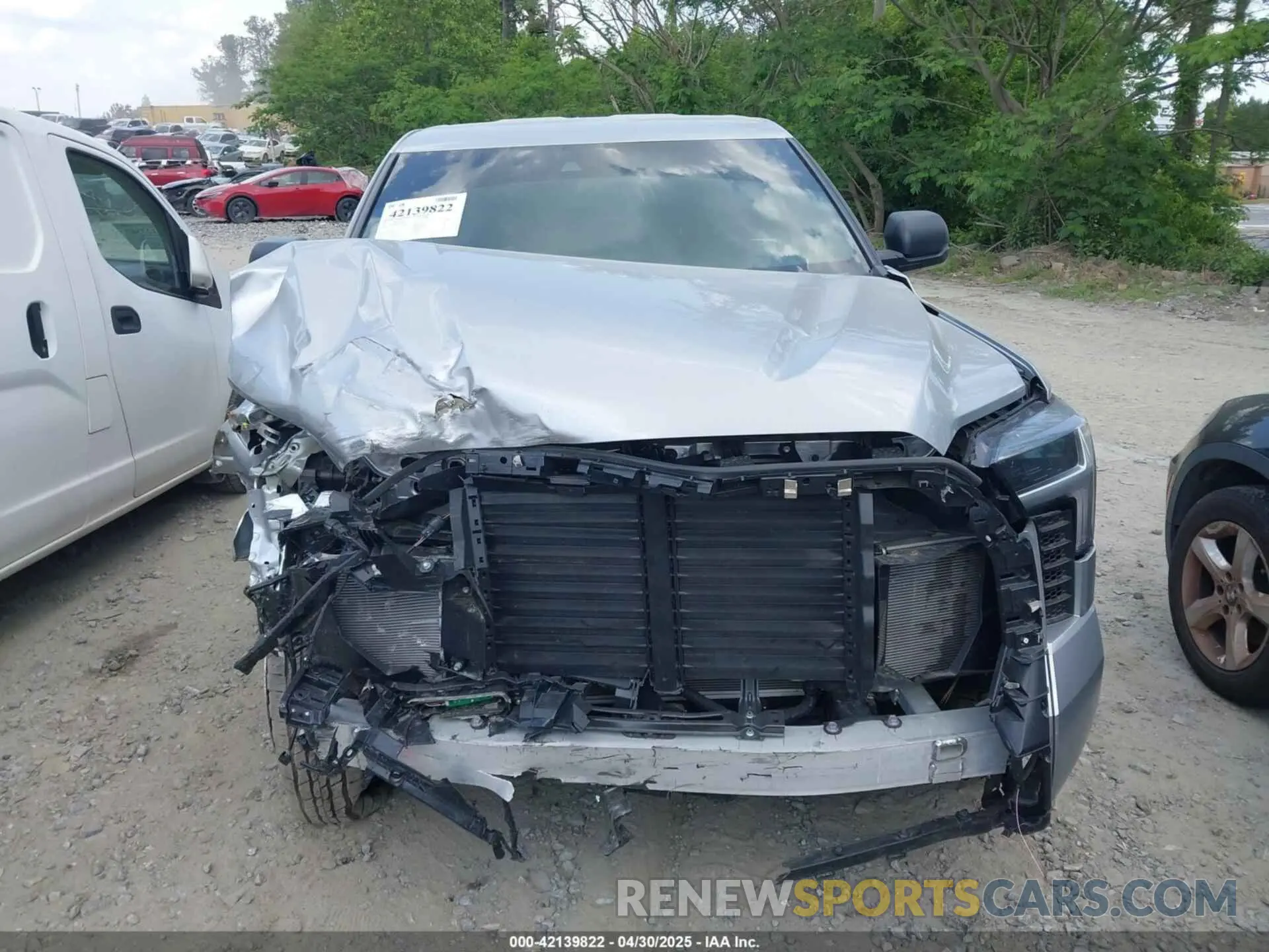 11 Photograph of a damaged car 5TFLA5DB9SX243982 TOYOTA TUNDRA 2025