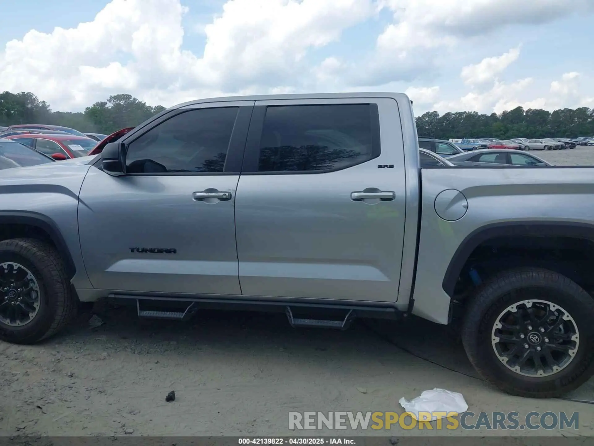 13 Photograph of a damaged car 5TFLA5DB9SX243982 TOYOTA TUNDRA 2025