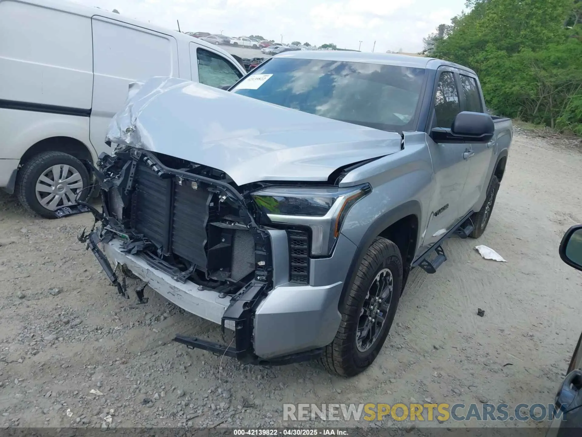 2 Photograph of a damaged car 5TFLA5DB9SX243982 TOYOTA TUNDRA 2025