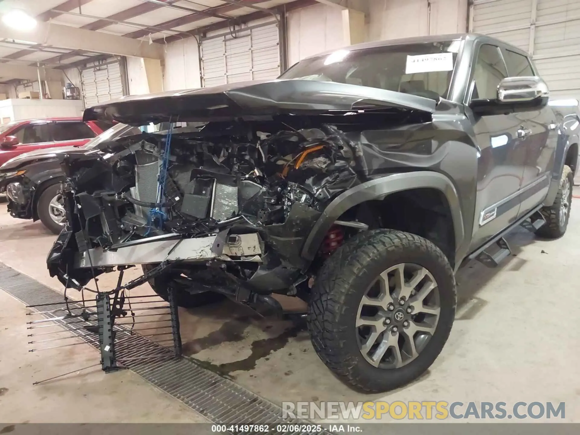 6 Photograph of a damaged car 5TFMA5DB5SX247306 TOYOTA TUNDRA 2025
