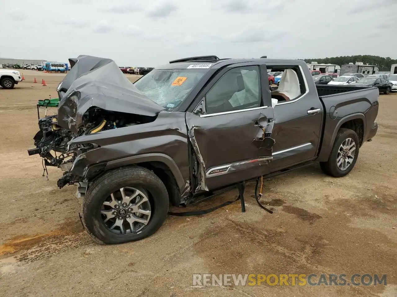 1 Photograph of a damaged car 5TFMA5DB6SX240543 TOYOTA TUNDRA 2025