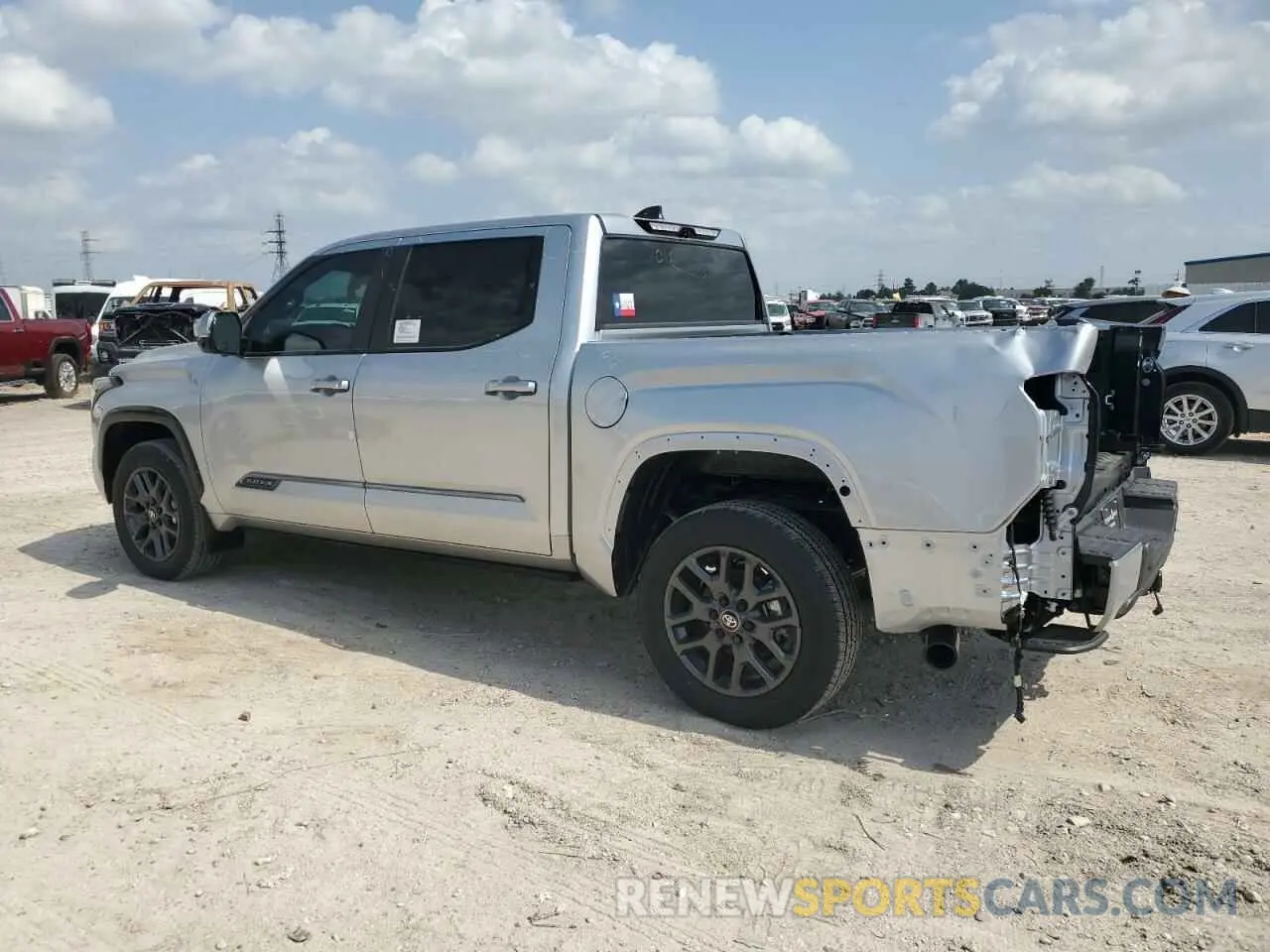 2 Photograph of a damaged car 5TFNA5DBXSX272271 TOYOTA TUNDRA 2025