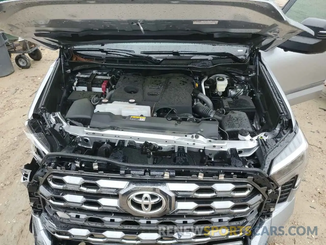 13 Photograph of a damaged car 5TFNA5EC5SX036862 TOYOTA TUNDRA 2025