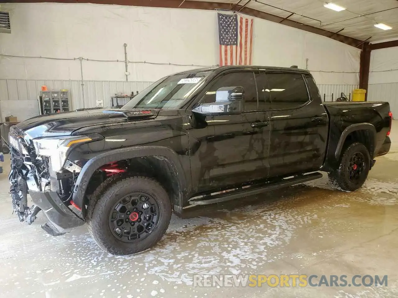 1 Photograph of a damaged car 5TFPC5DB1SX095760 TOYOTA TUNDRA 2025